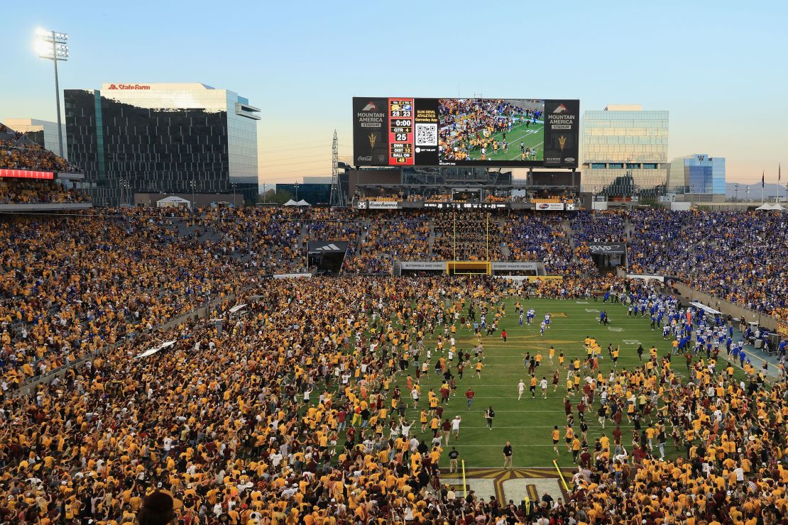 Chaos erupts as No. 21 Arizona State upsets No. 14 BYU