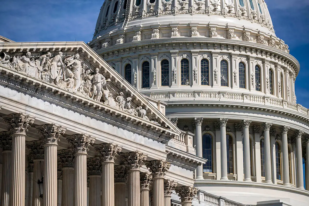 Moody’s strips U.S. government of top credit rating, citing Washington’s failure to rein in debt