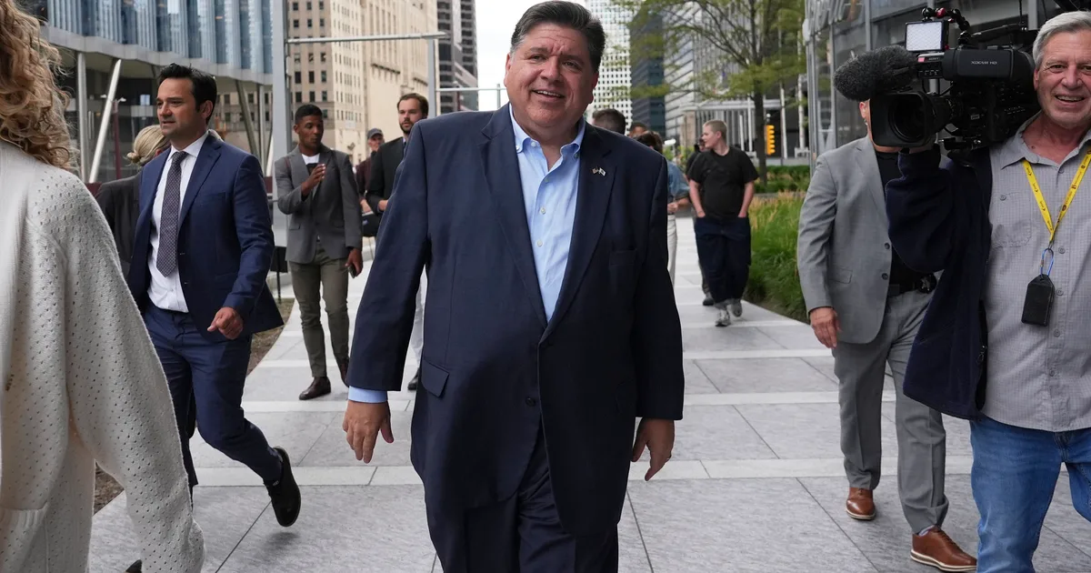 Illinois governor hits back after Trump mocks his weight: ‘It takes one to know one’